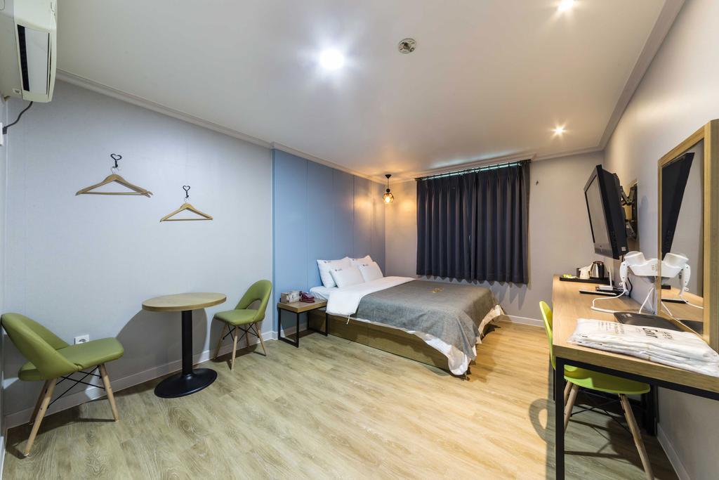 Ost Hotel Chuncheon Esterno foto