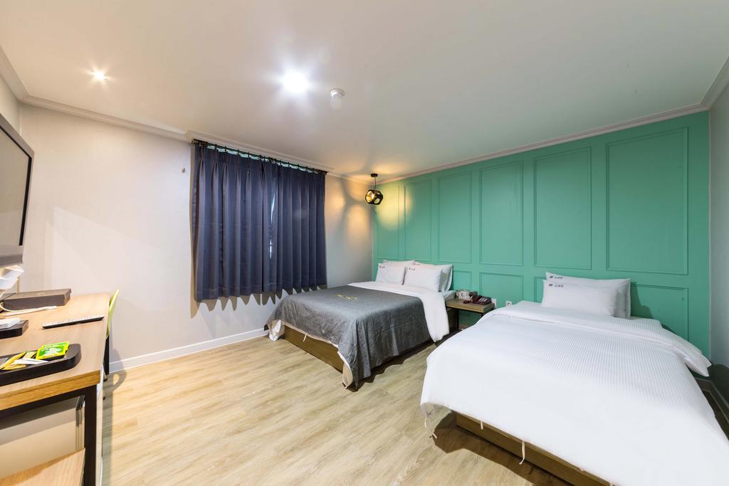 Ost Hotel Chuncheon Esterno foto