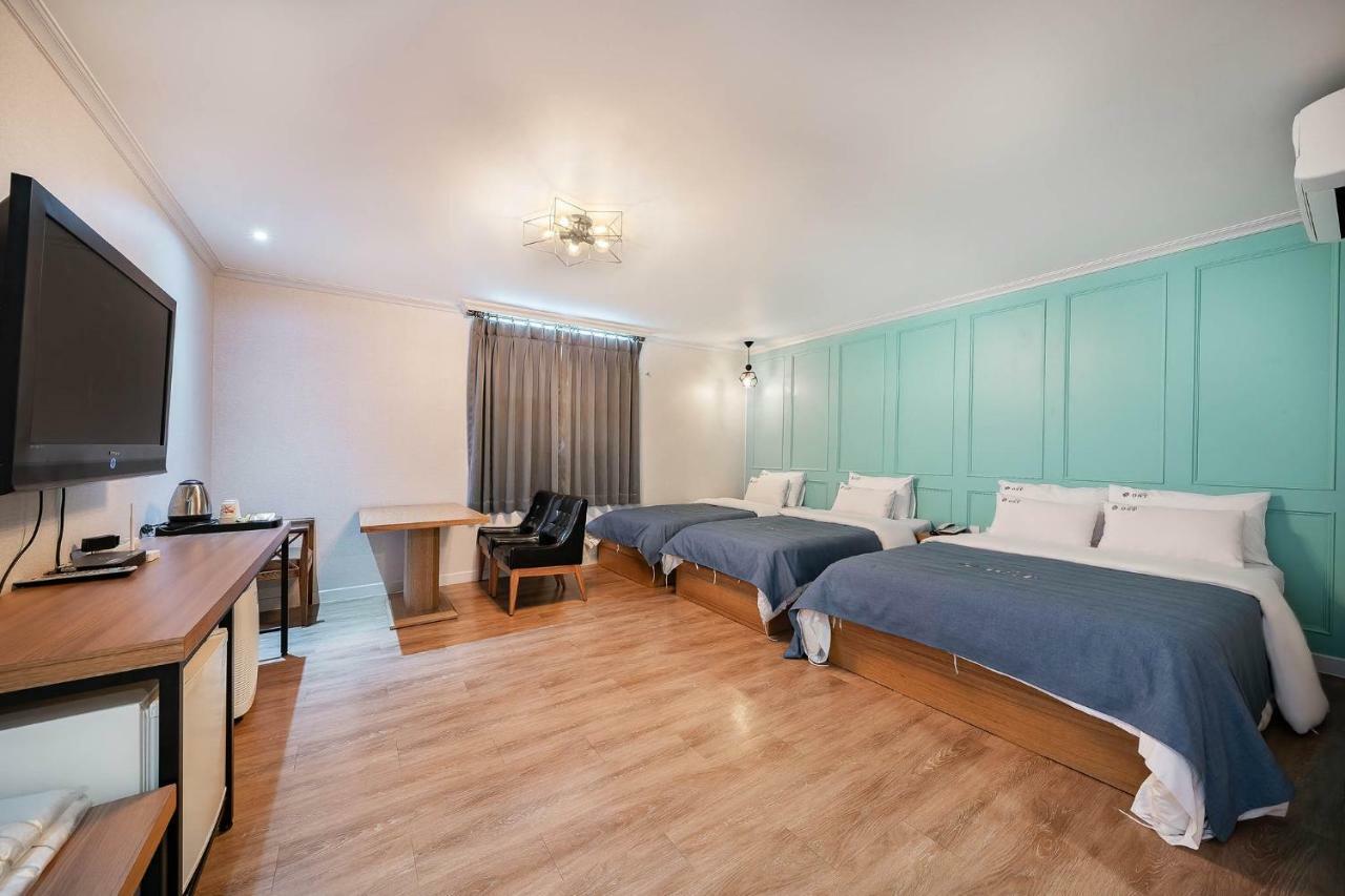 Ost Hotel Chuncheon Esterno foto