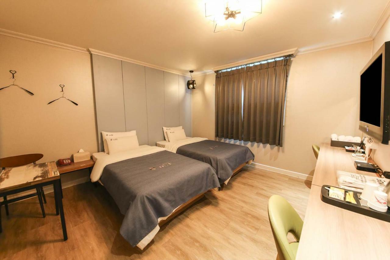 Ost Hotel Chuncheon Esterno foto
